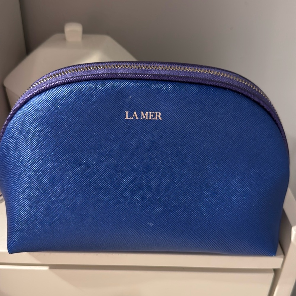 La Mer cosmetic bag